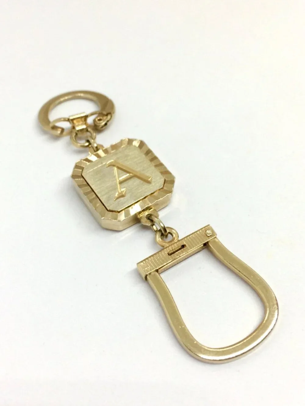 VINTAGE SWANK KEY FOB Gold Tone Detachable Valet Key Holder Initial A